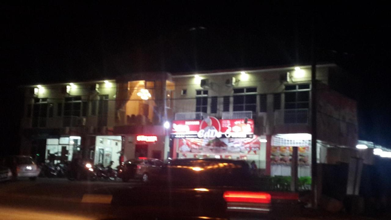 Daisyinn Budget Hotel Kuala Terengganu Kampong Gong Badak Extérieur photo